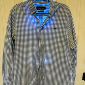 Vineyard Vines button down